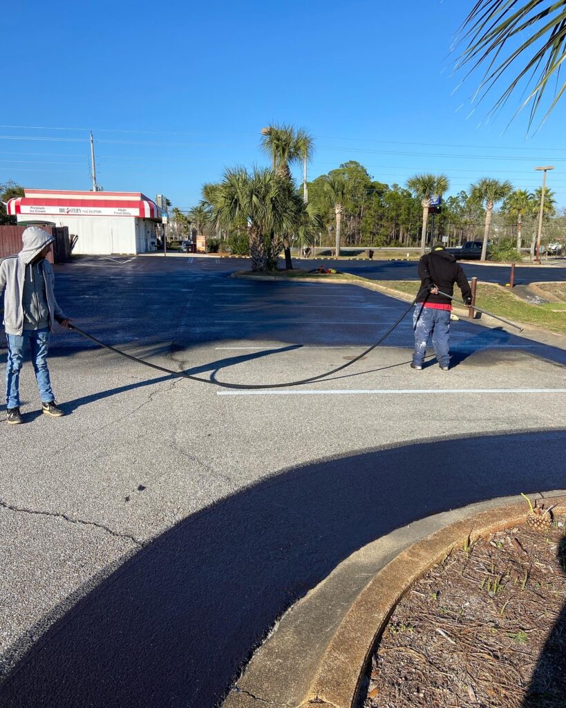SEAL-COATING-PARKING-LOT-84085